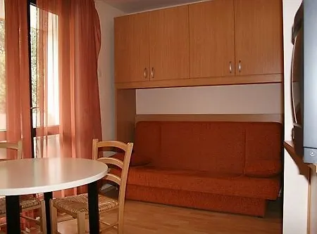 House Volta Hotel Cervar-Porat